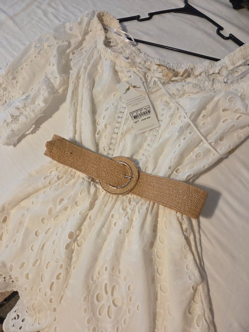 Studio F Embroidered jumper short. Size 12